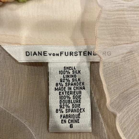 Diane Von Furstenberg size 6 chiffon collar and flutter sleeveless top 💯 silk - Picture 4 of 5